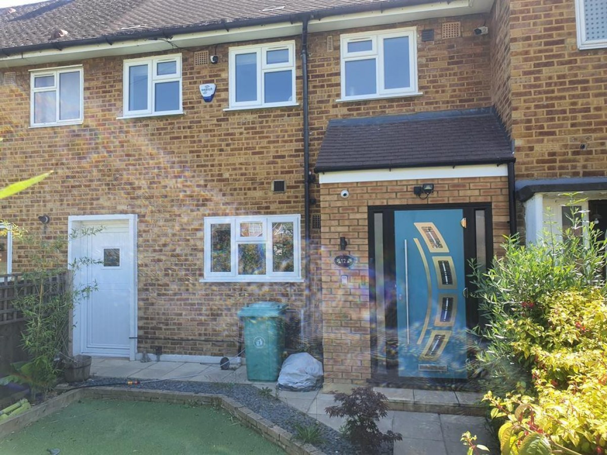 Cripps Green, Hayes , Middlesex, UB4 9HB