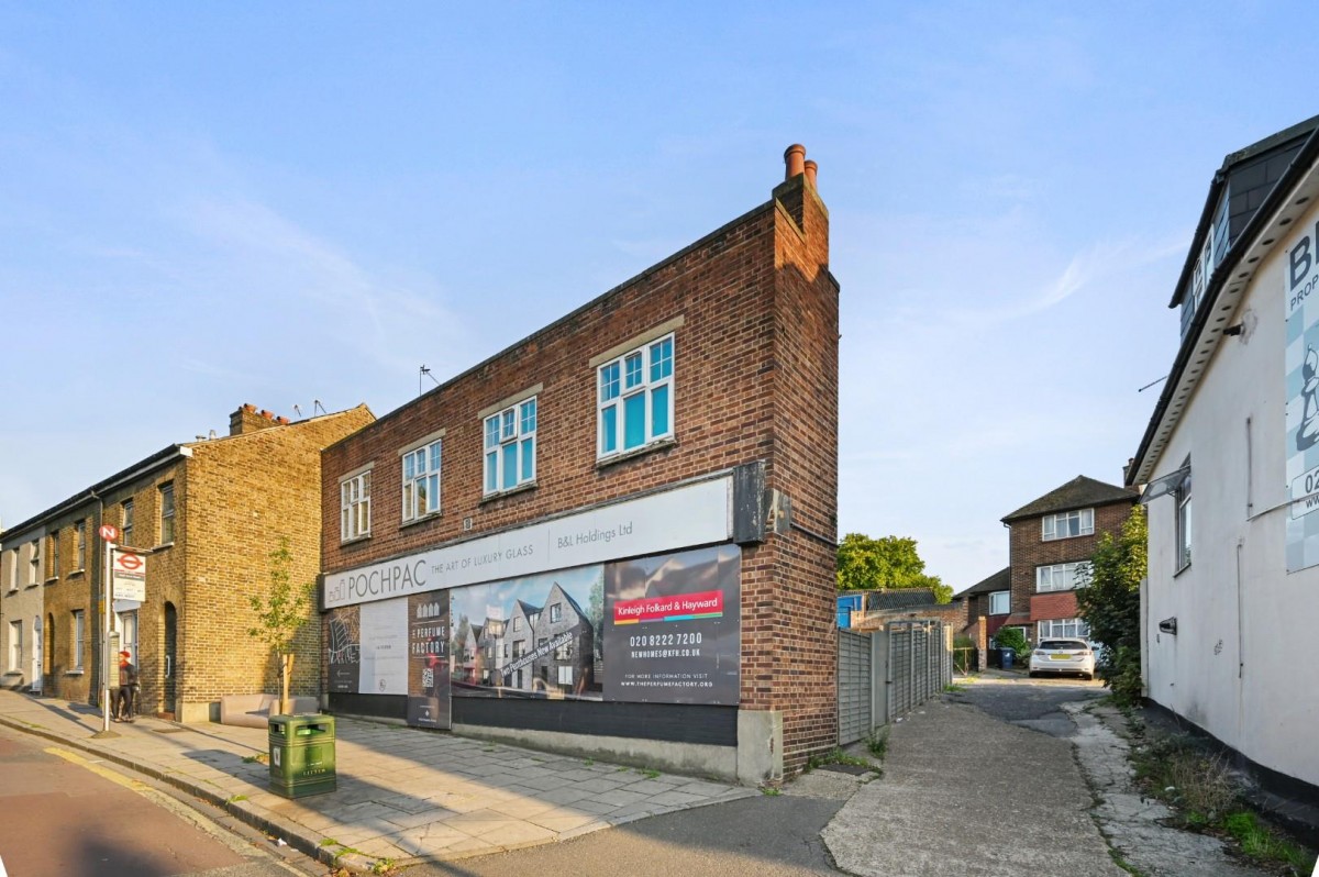 Uxbridge Road, Hanwell, W7