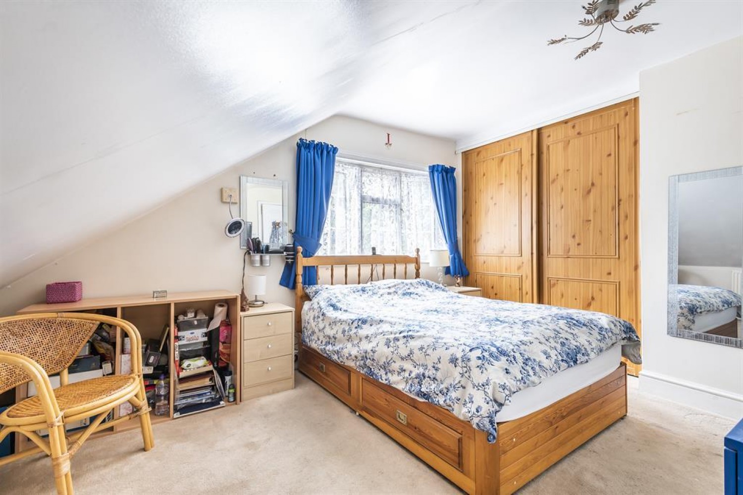 Botwell Lane, Hayes, UB3 2AQ