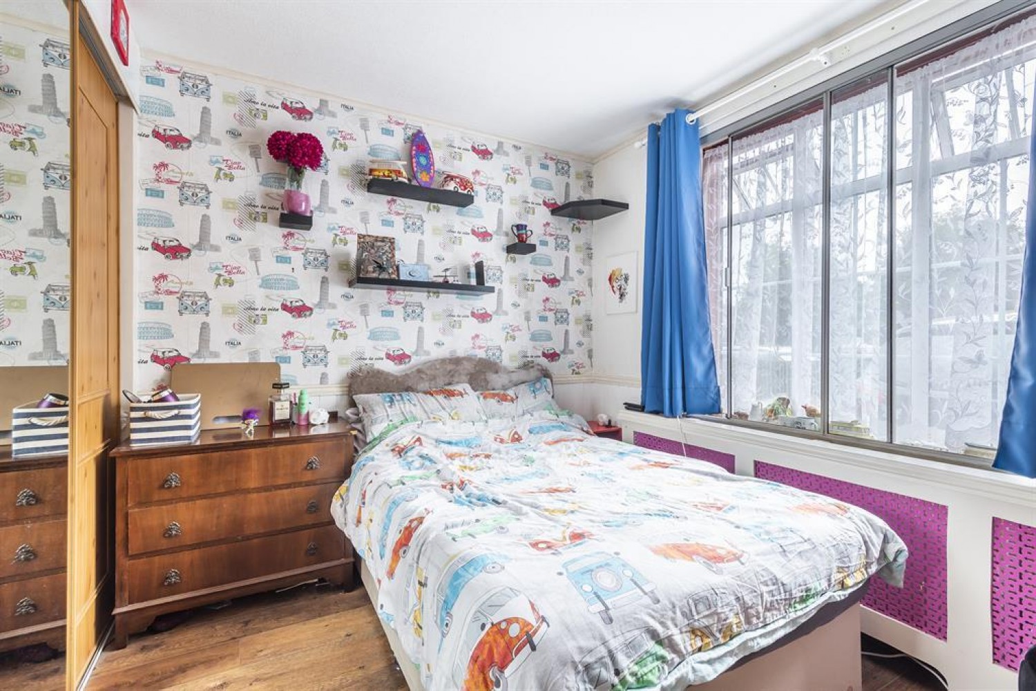 Botwell Lane, Hayes, UB3 2AQ