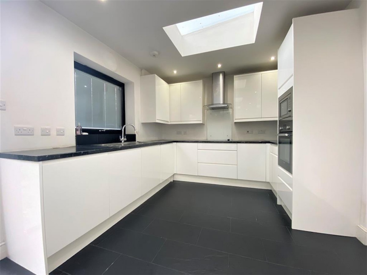 St Marys Road, Hayes, Middlesex, UB3 2JW
