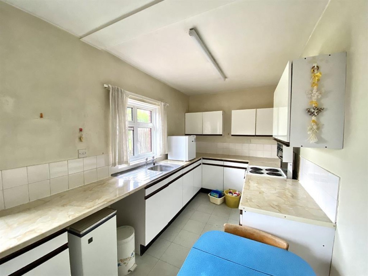 Botwell Common Road, Hayes, Middlesex, UB3 1JD