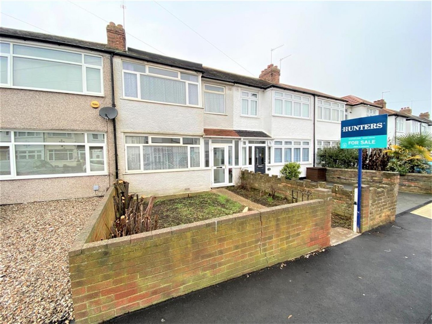 Oakleigh Road, Hillingdon, UB10 9EL