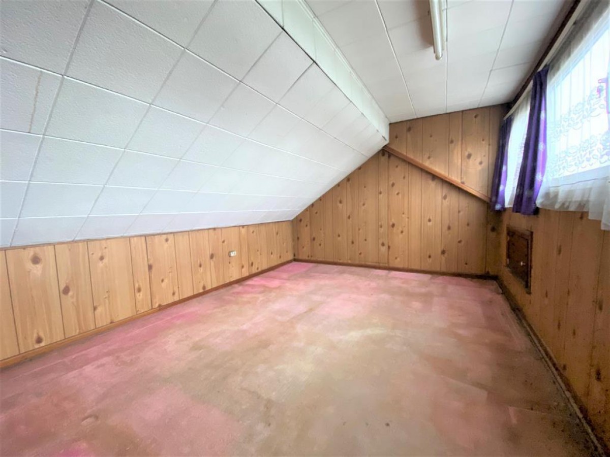 Oakleigh Road, Hillingdon, UB10 9EL