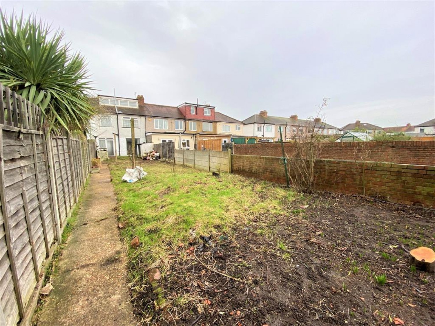 Oakleigh Road, Hillingdon, UB10 9EL