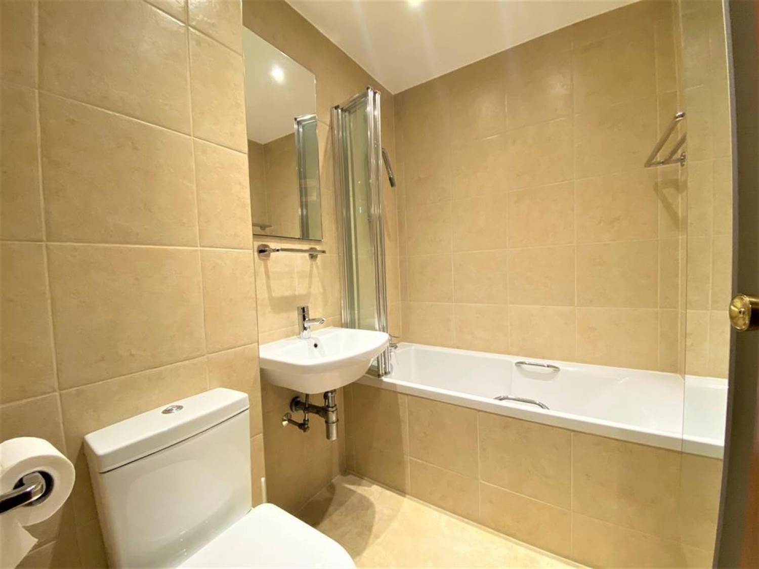 Berrydale Road, Yeading, Middlesex, UB4 9QN