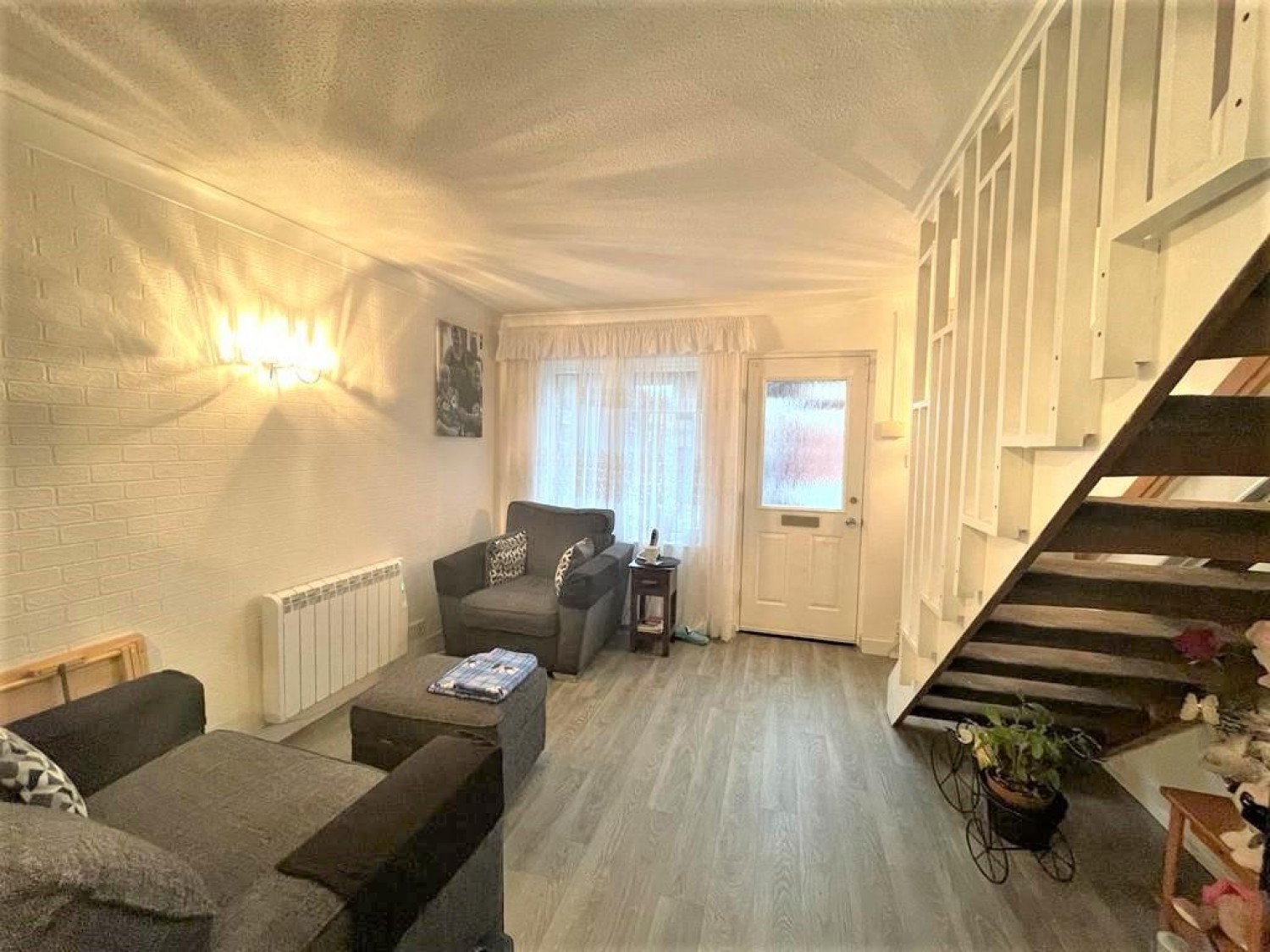 1 bedroom House for sale in Bourton Close, Hayes, UB3 3PU