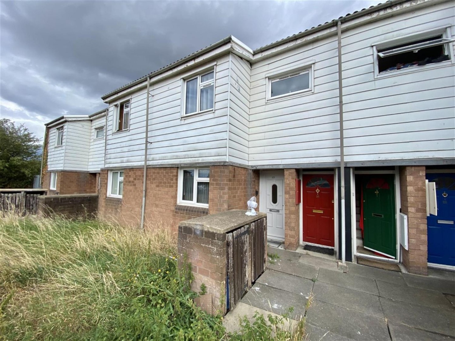 Burns Close, Hayes, UB4 0EJ