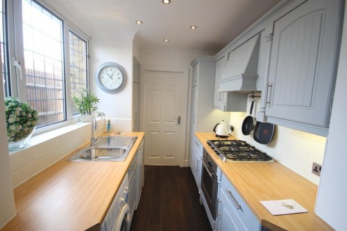 Pole Hill Road, Hillingdon, Middlesex, UB10 0PZ