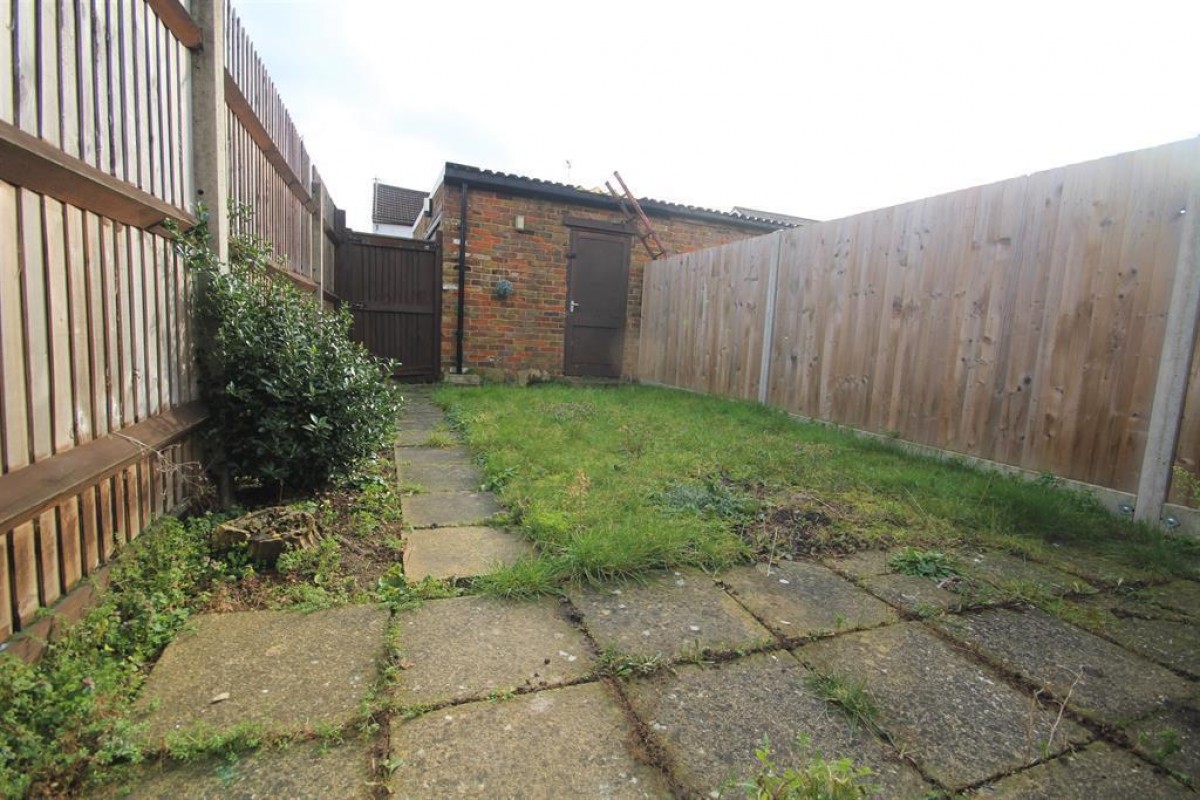 Pole Hill Road, Hillingdon, Middlesex, UB10 0PZ
