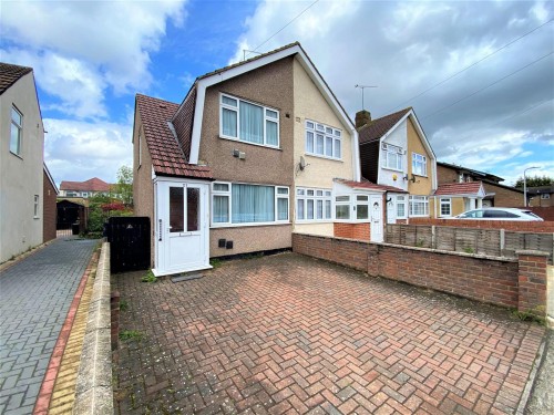 Windsor Park Road, Harlington, Middlesex, UB3 5HZ