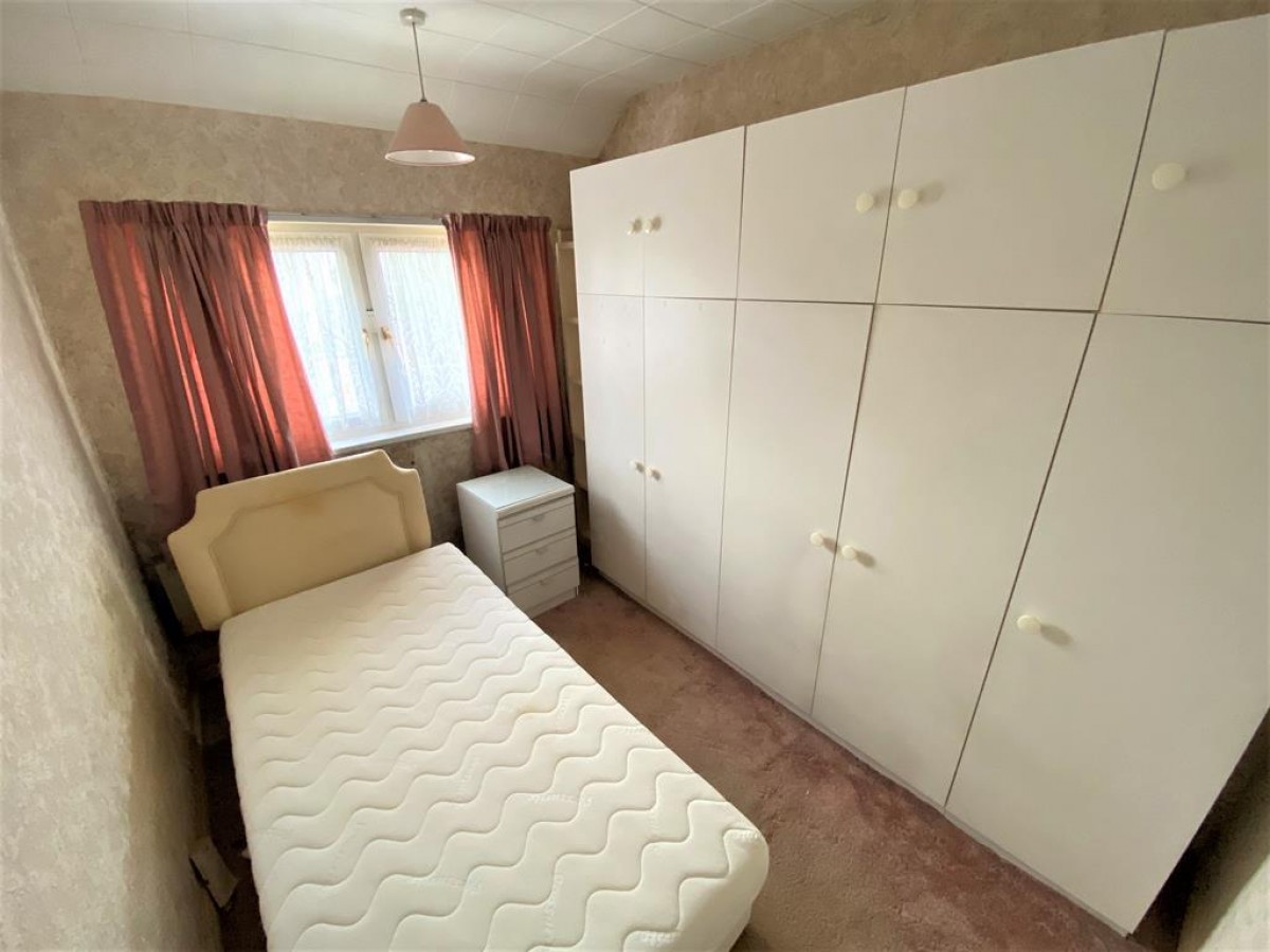 Windsor Park Road, Harlington, Middlesex, UB3 5HZ