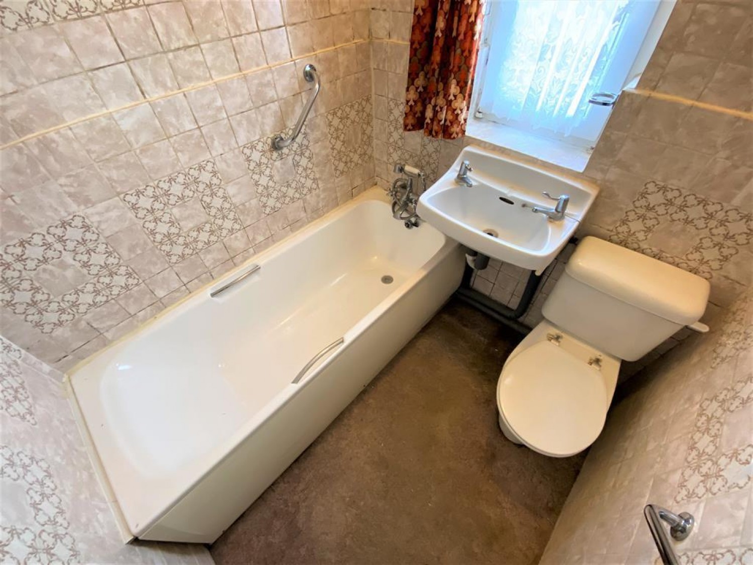 Windsor Park Road, Harlington, Middlesex, UB3 5HZ