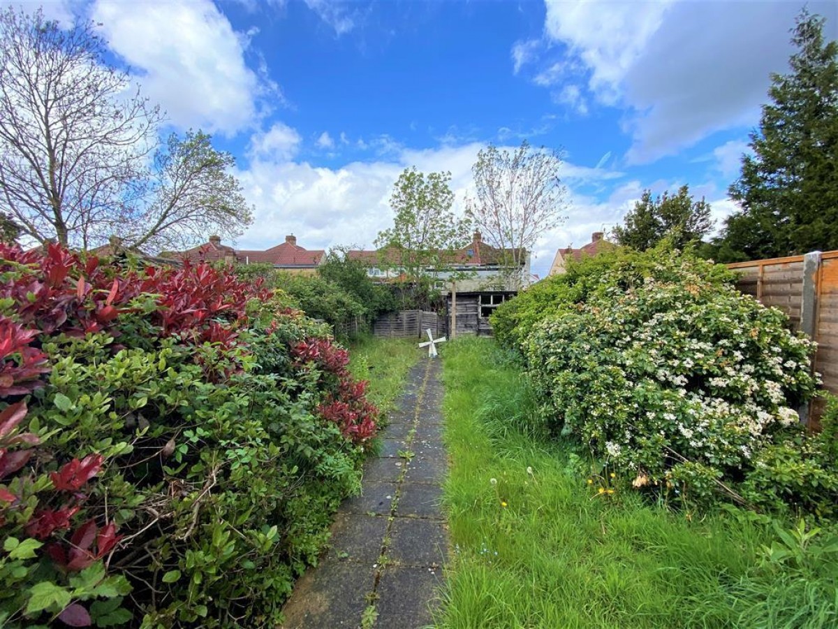 Windsor Park Road, Harlington, Middlesex, UB3 5HZ