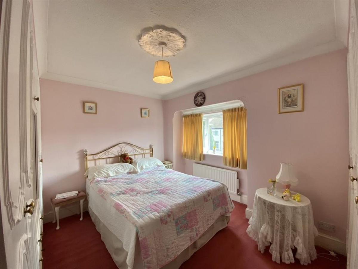 Burnham Gardens, Hayes, Middlesex, UB3 1RB