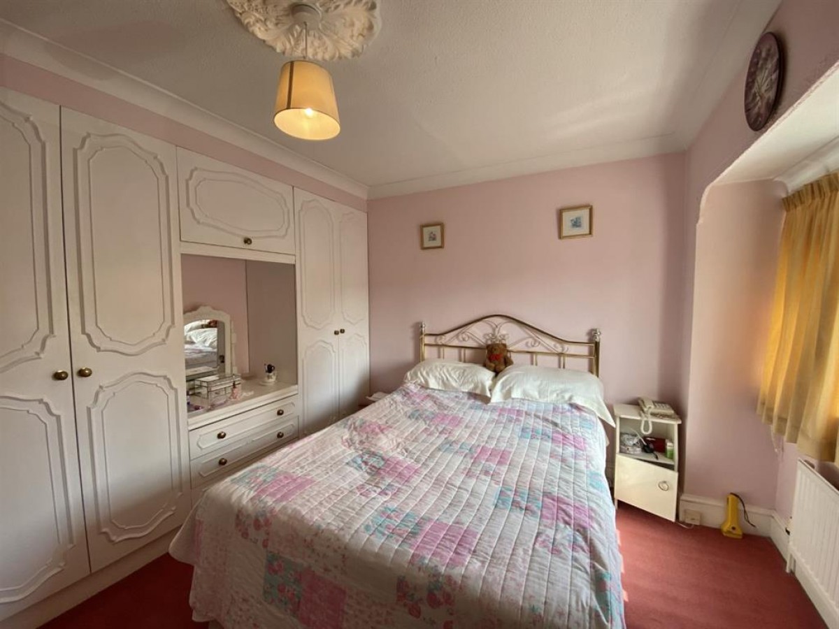 Burnham Gardens, Hayes, Middlesex, UB3 1RB