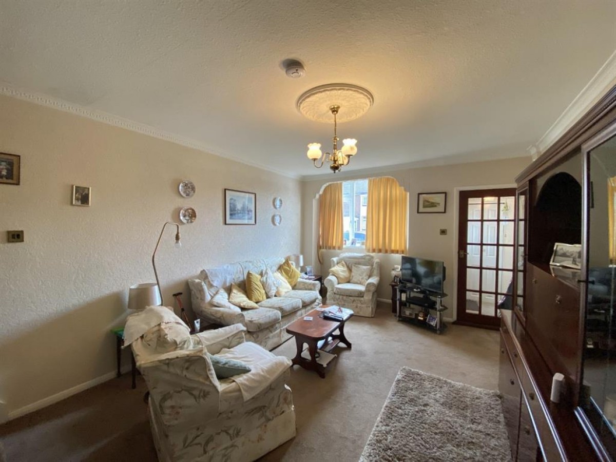 Burnham Gardens, Hayes, Middlesex, UB3 1RB