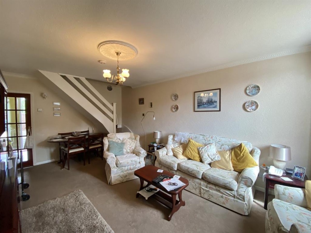 Burnham Gardens, Hayes, Middlesex, UB3 1RB