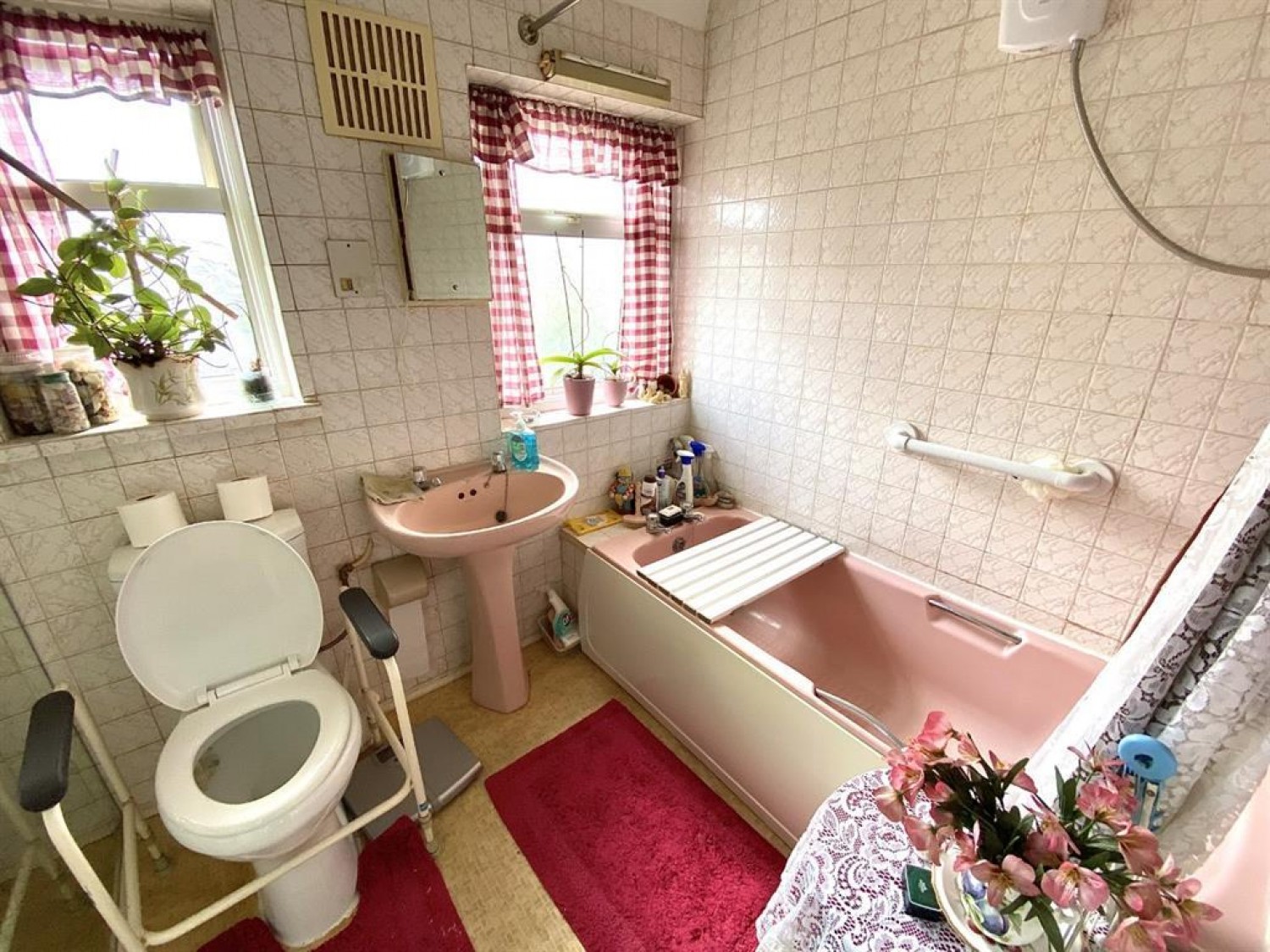 Bourne Avenue, Hayes, Middlesex, UB3 1QN