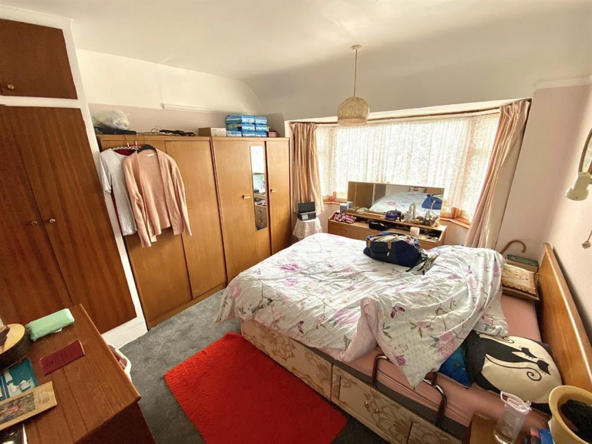 Bourne Avenue, Hayes, Middlesex, UB3 1QN