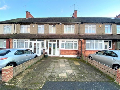 Manton Close, Hayes, Middlesex, UB3 2BA