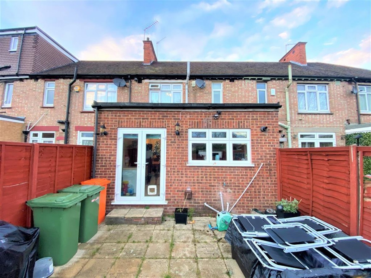 Manton Close, Hayes, Middlesex, UB3 2BA