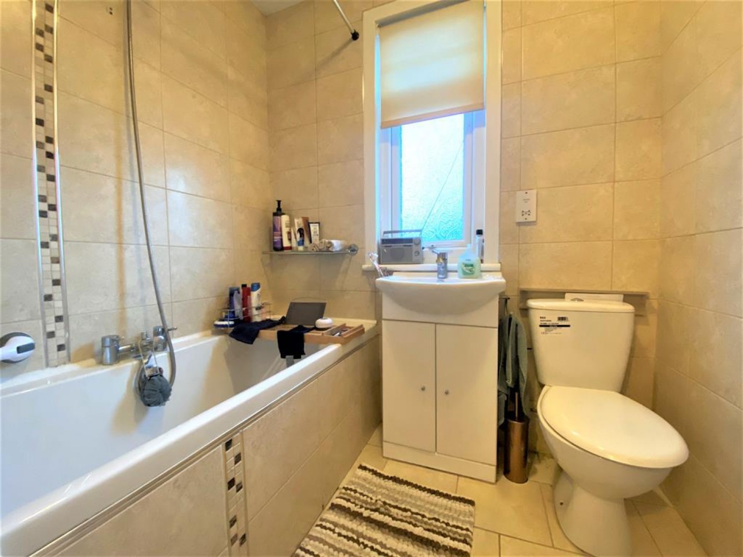 Manton Close, Hayes, Middlesex, UB3 2BA