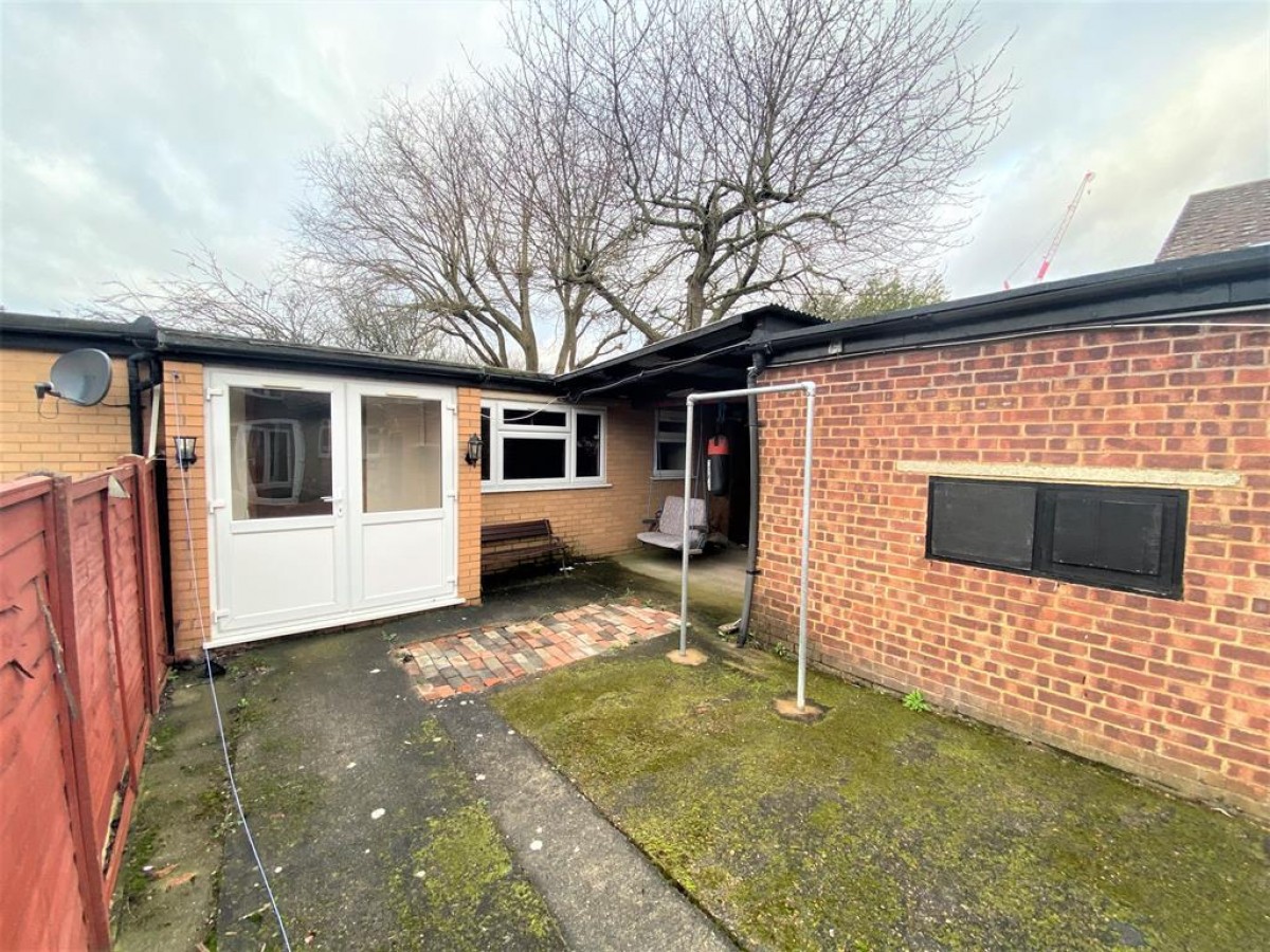 Albert Road, Hayes, Middlesex, UB3 4HR