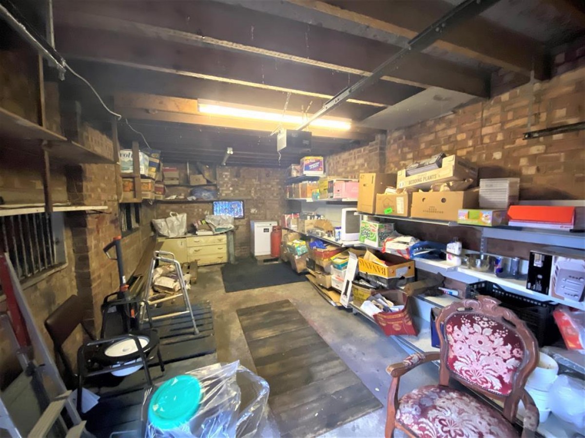 Albert Road, Hayes, Middlesex, UB3 4HR