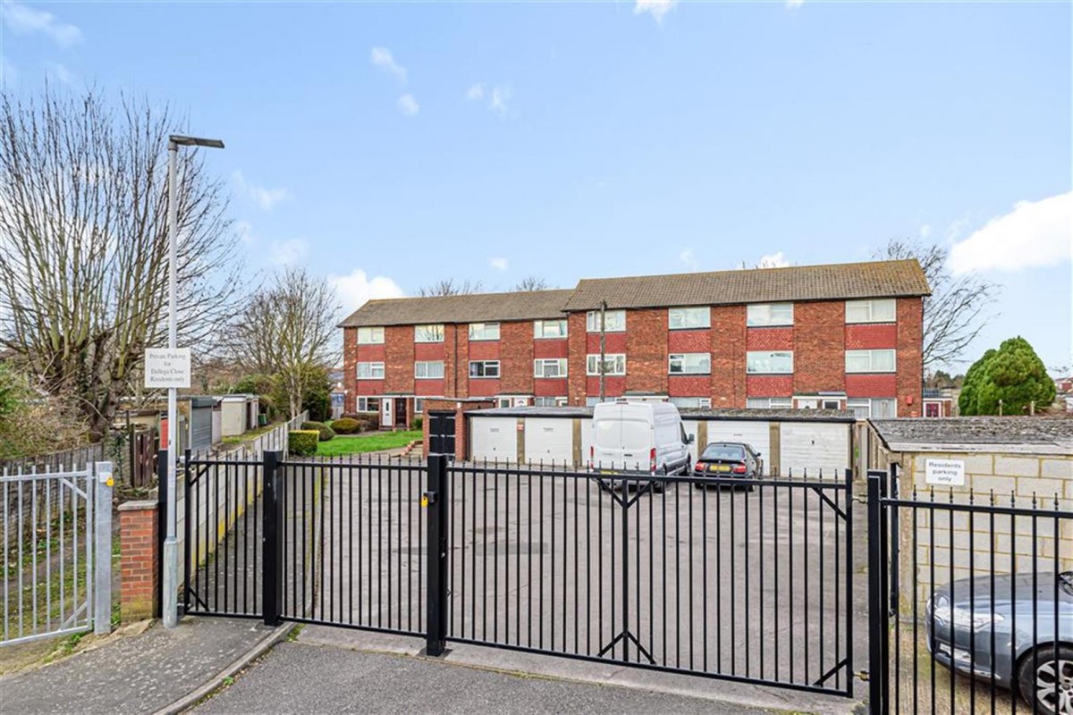 Dallega Close, Hayes, UB31ED