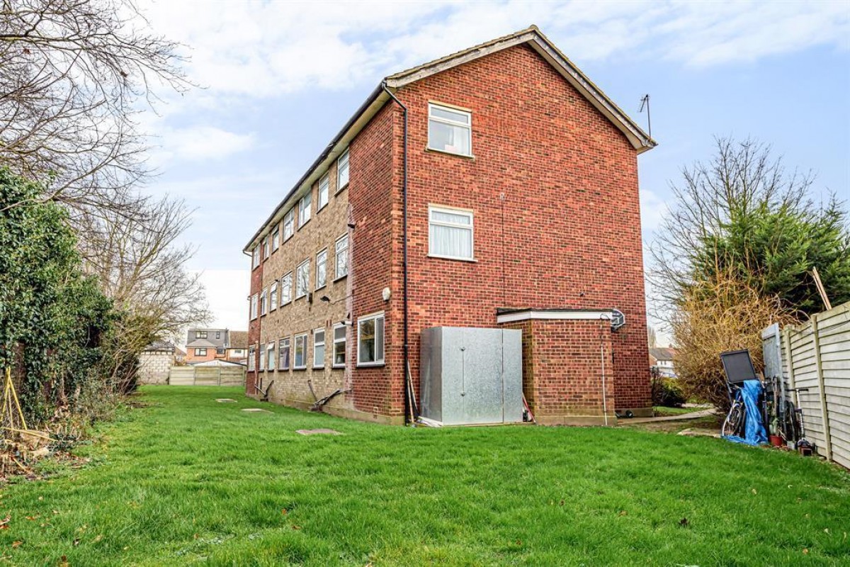 Dallega Close, Hayes, UB31ED