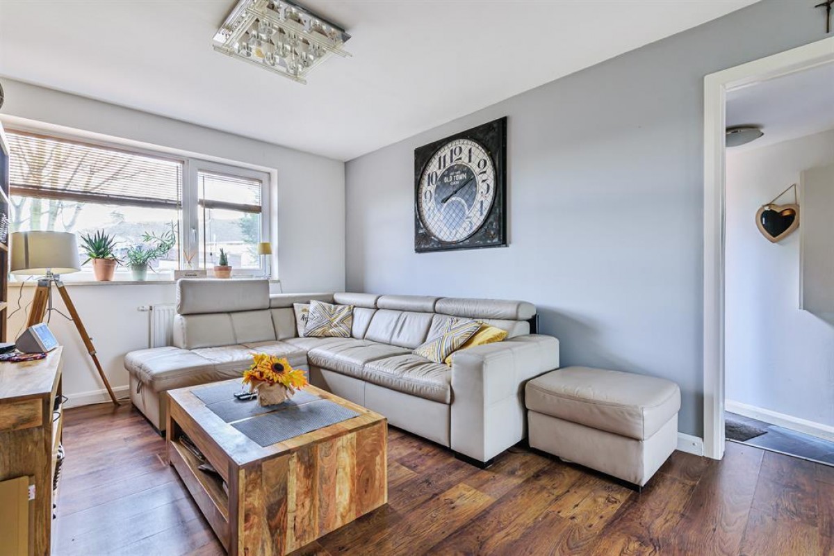 Dallega Close, Hayes, UB31ED