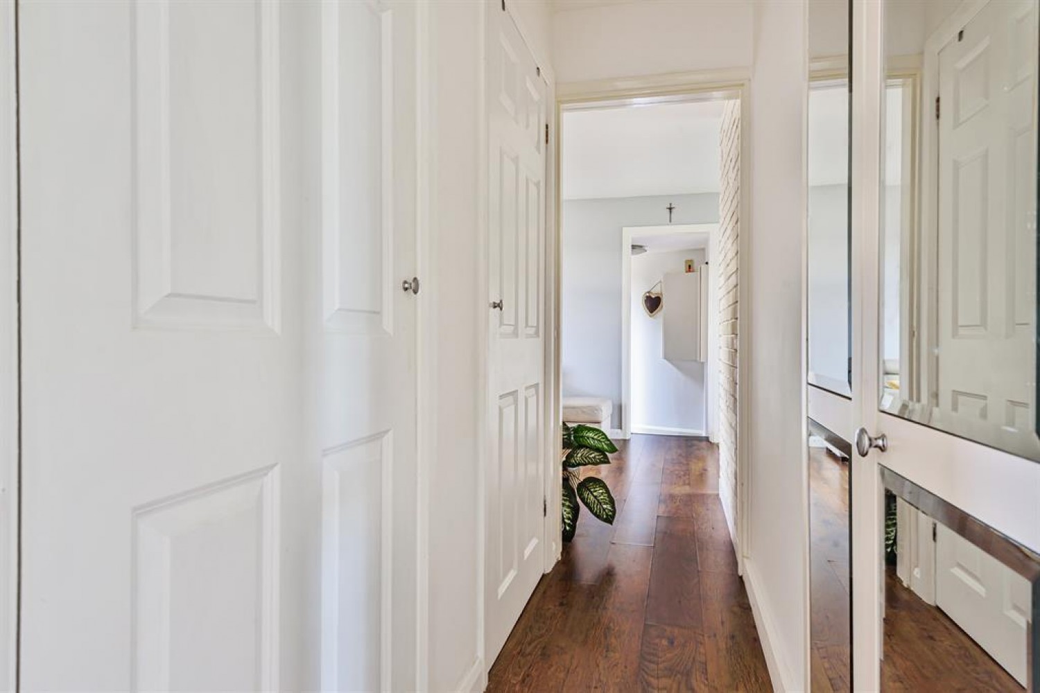 Dallega Close, Hayes, UB31ED