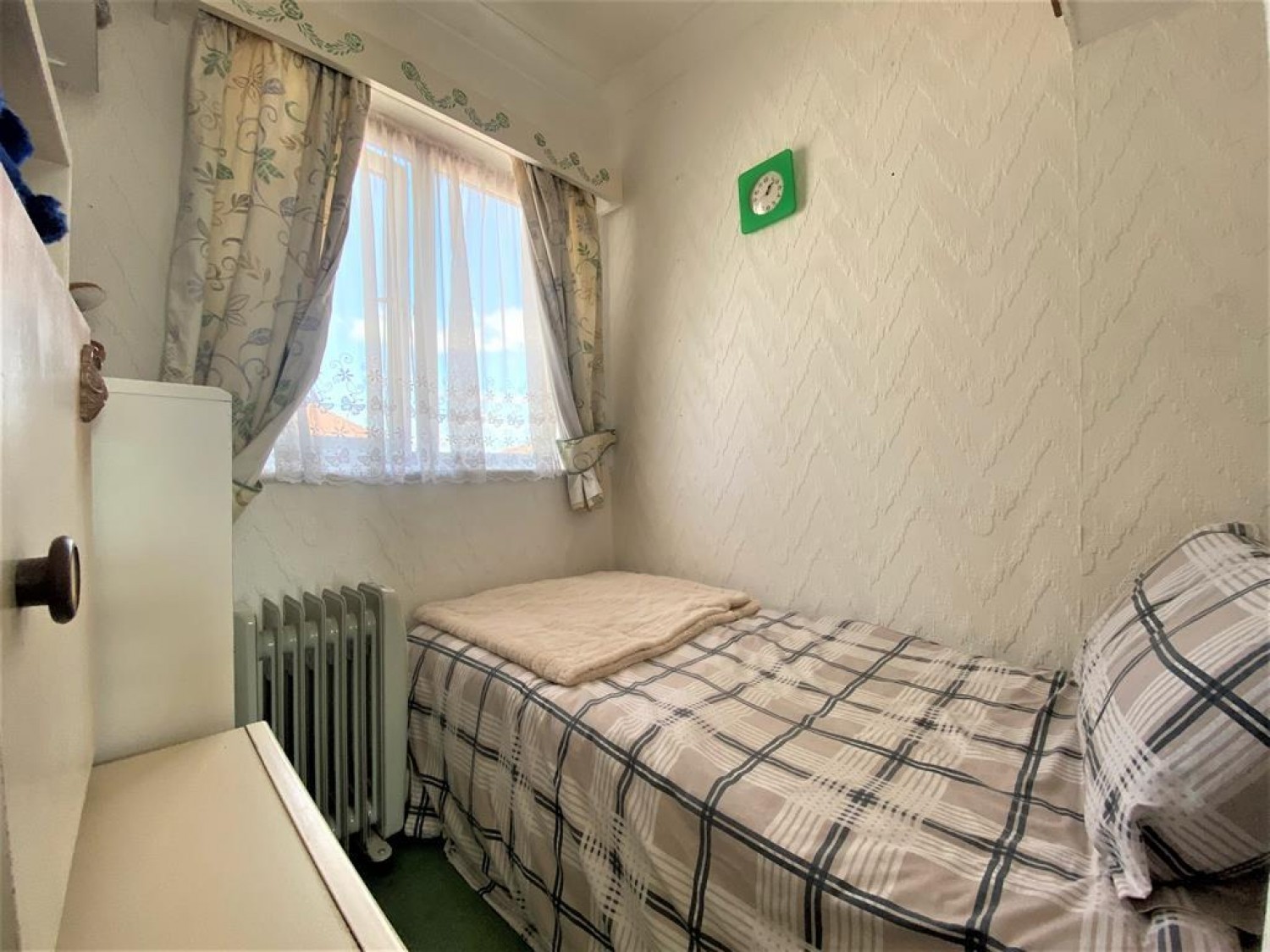Granville Road, Hayes, Middlesex, UB3 4PL