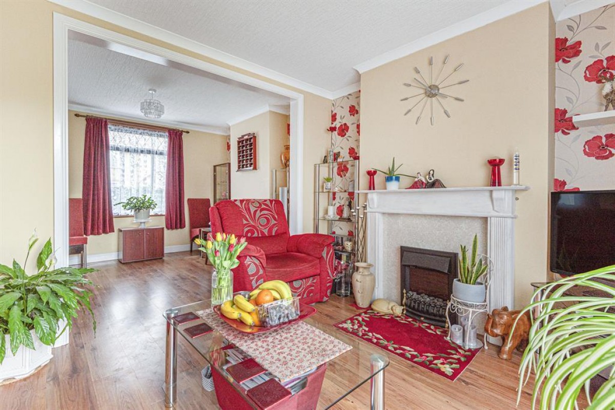 West Walk, Hayes, UB3 3JH