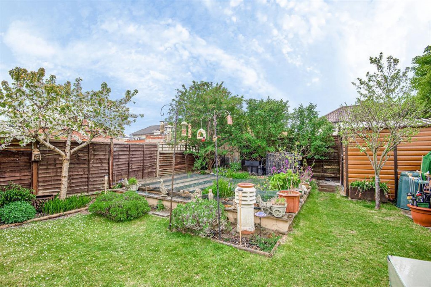 West Walk, Hayes, UB3 3JH