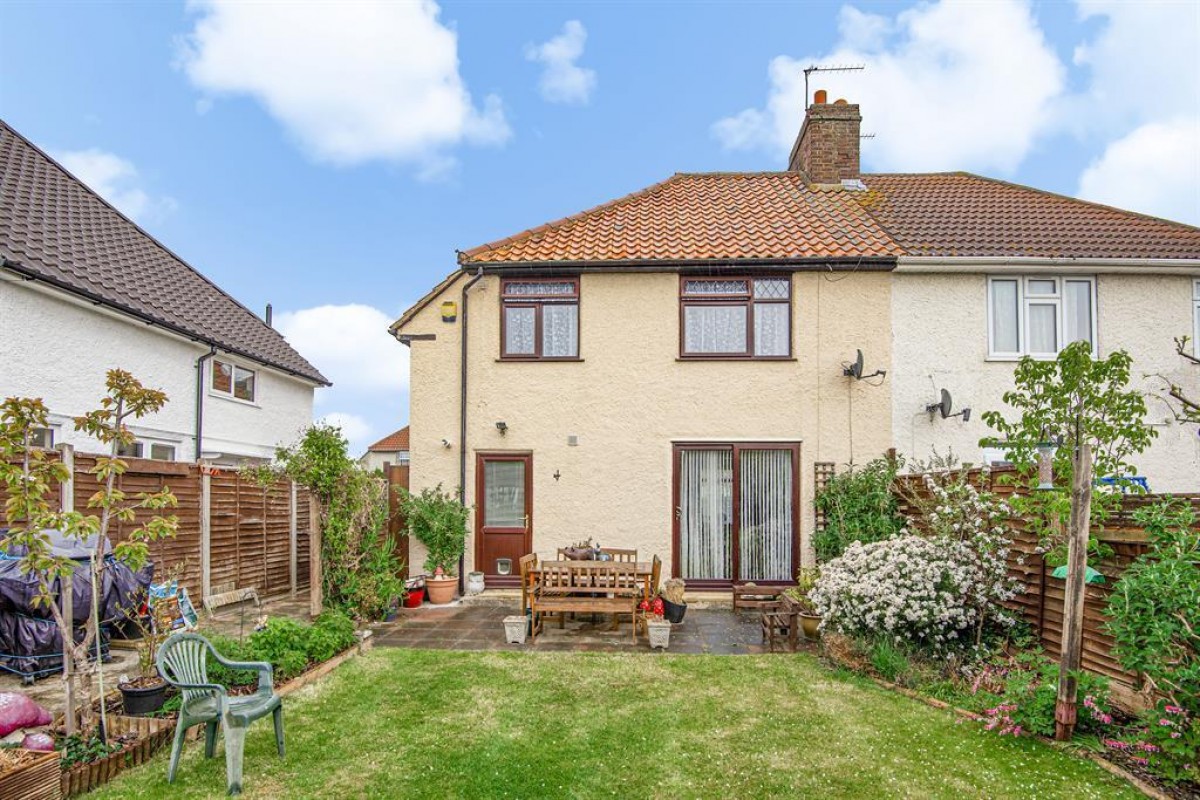 West Walk, Hayes, UB3 3JH