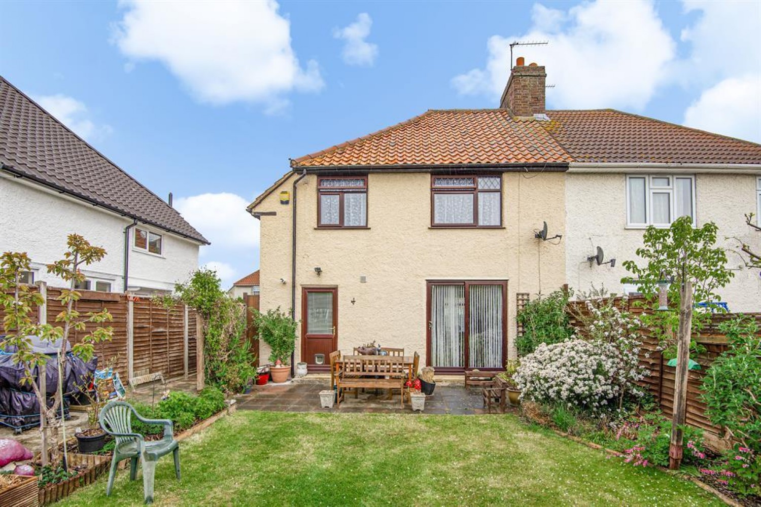 West Walk, Hayes, UB3 3JH