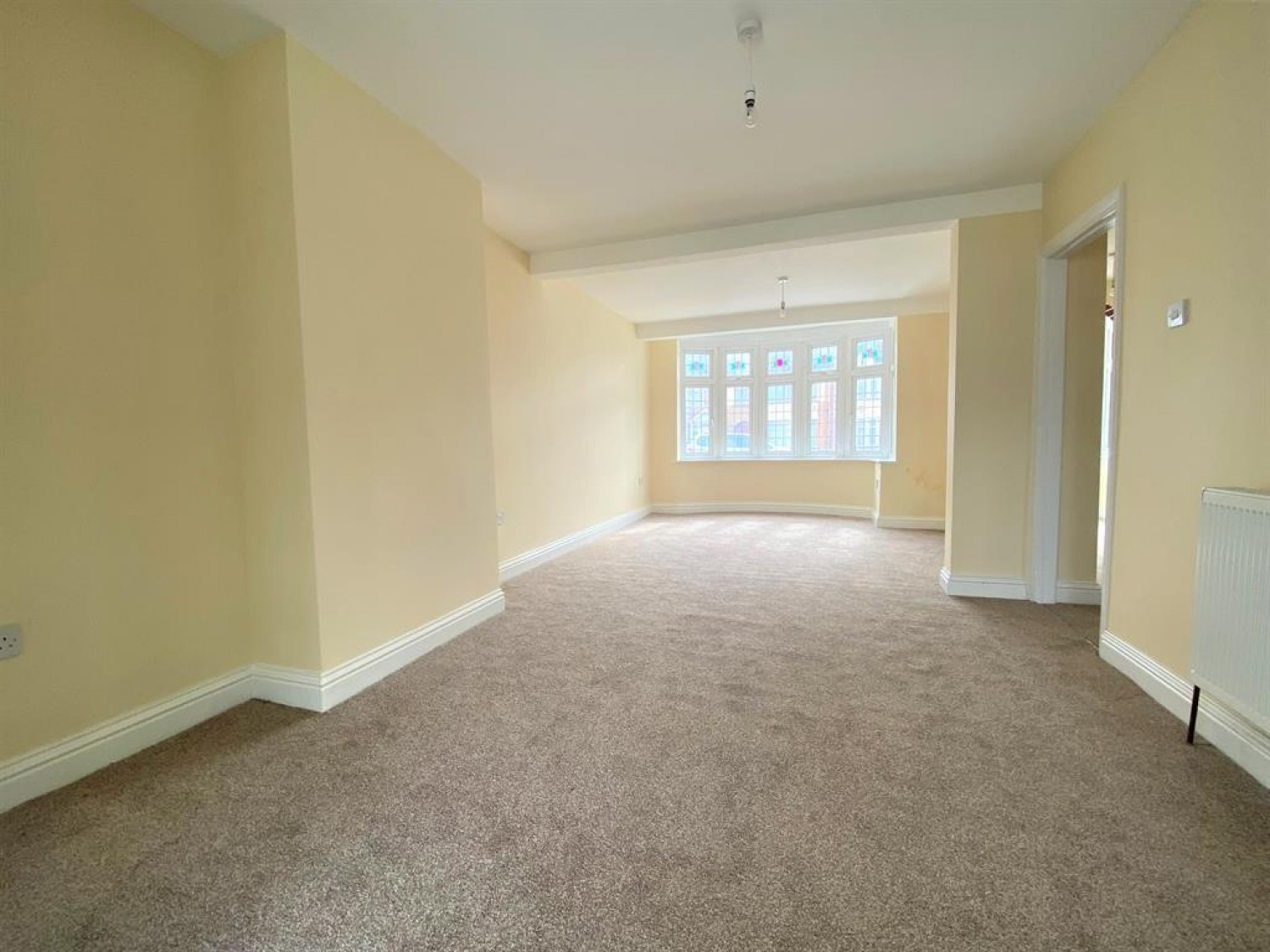 Glamis Crescent, Hayes, Middlesex, UB3 1QB