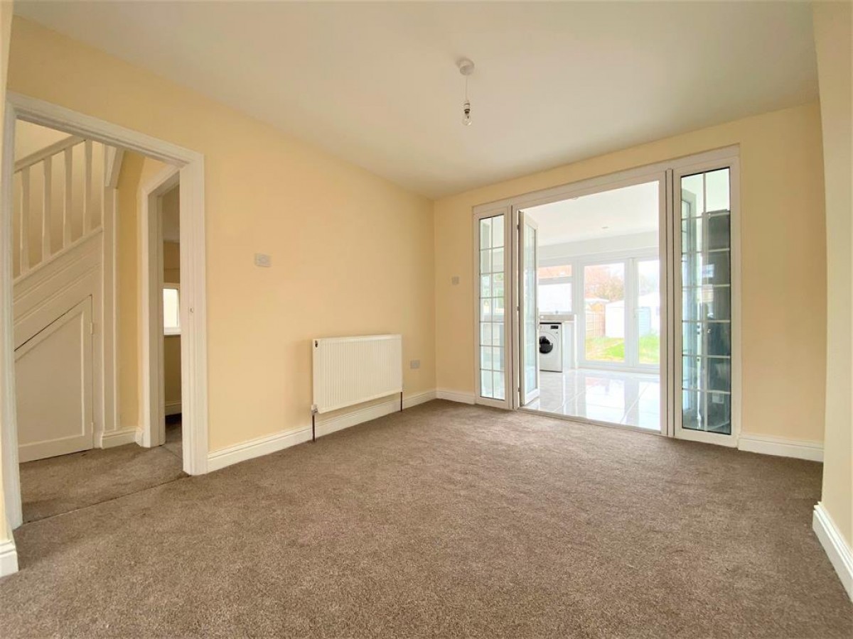 Glamis Crescent, Hayes, Middlesex, UB3 1QB