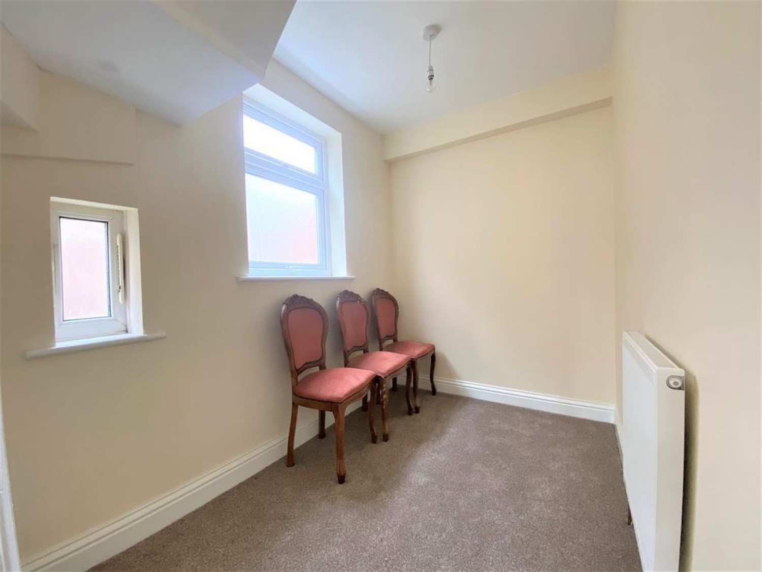 Glamis Crescent, Hayes, Middlesex, UB3 1QB