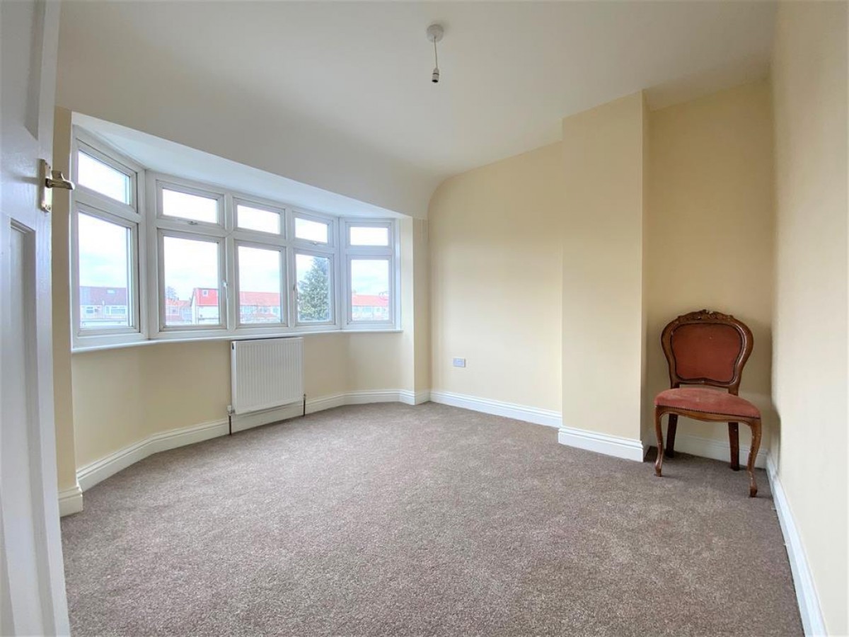 Glamis Crescent, Hayes, Middlesex, UB3 1QB
