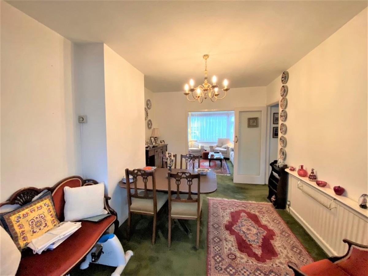 Wentworth Crescent, Hayes, Middlesex, UB3 1NR