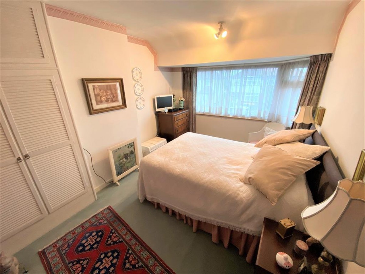 Wentworth Crescent, Hayes, Middlesex, UB3 1NR