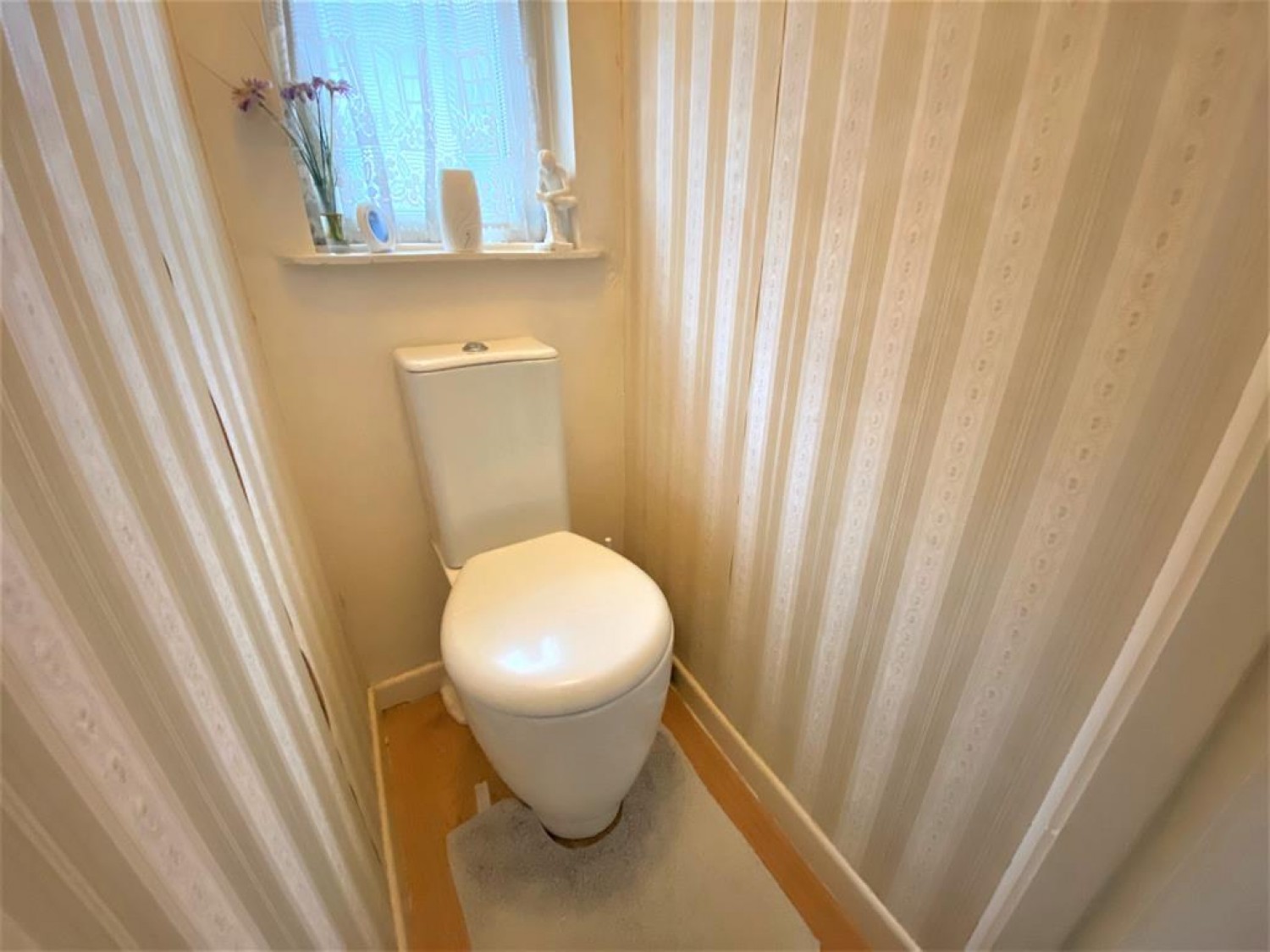 Wentworth Crescent, Hayes, Middlesex, UB3 1NR