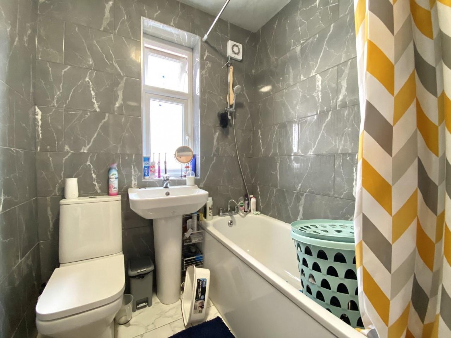 Douglas Crescent, Hayes