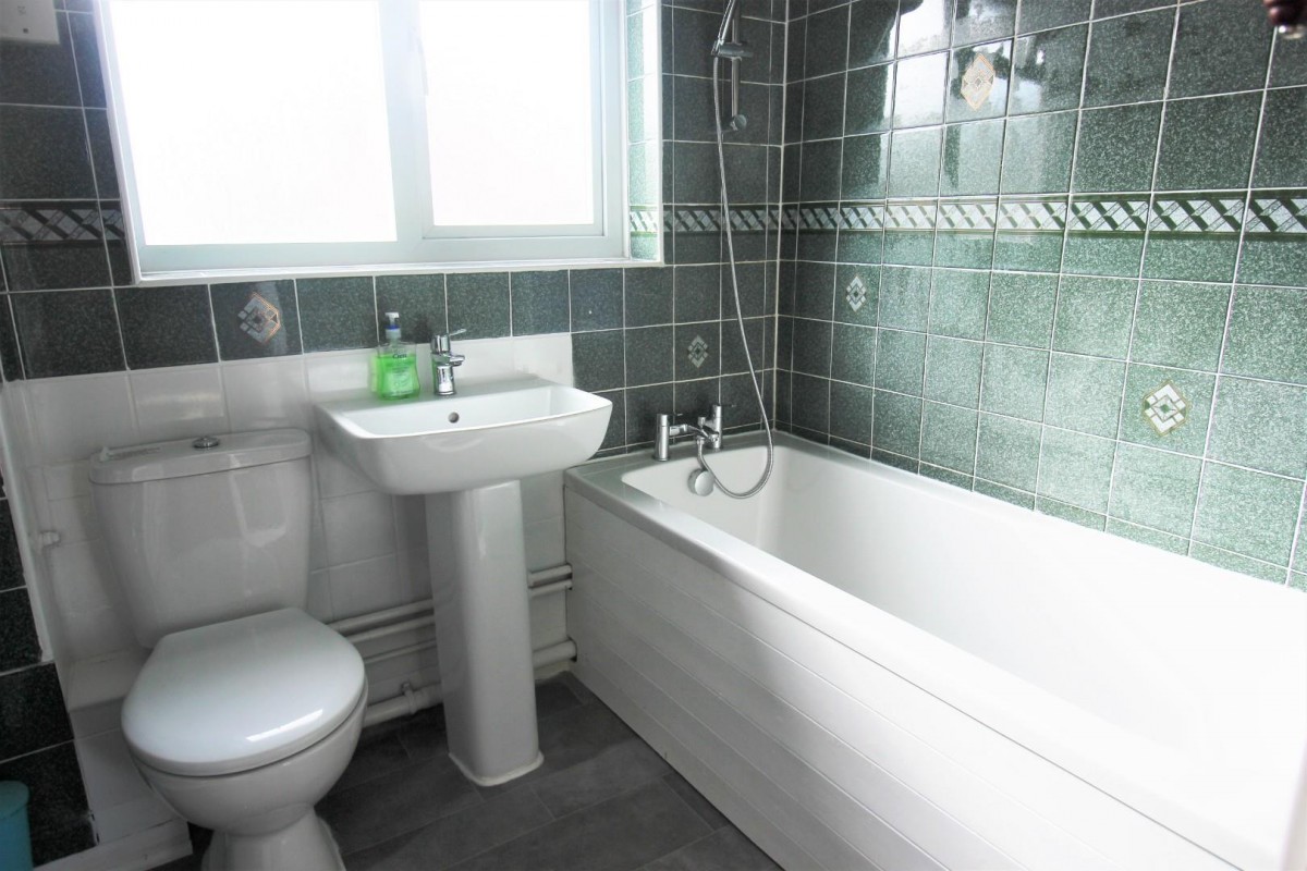 Halifield Drive, Belvedere