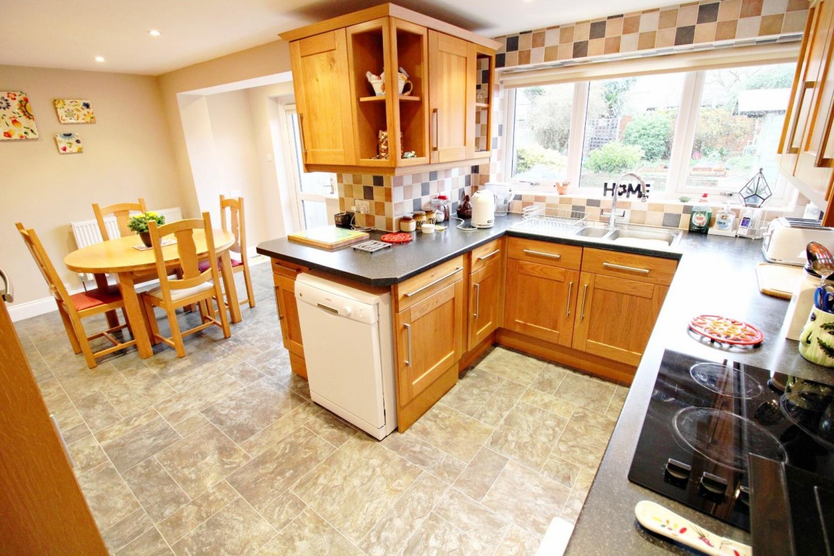 Park Grove, Bexleyheath, Kent, DA7 6AA