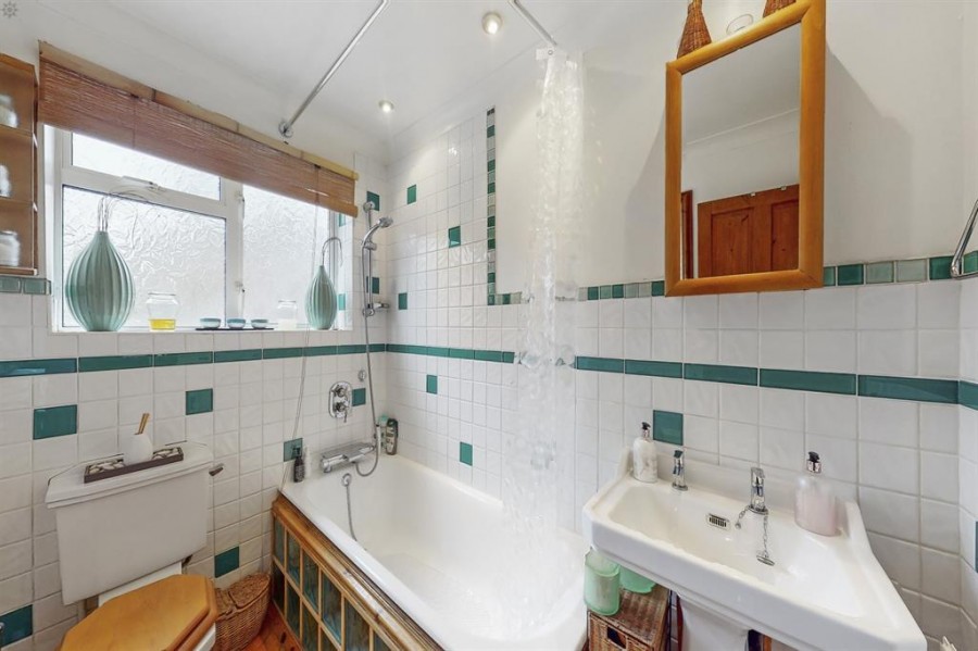 Elms Lane, Sudbury Hill, Middlesex, HA0 2NS Hunters Estate Agents