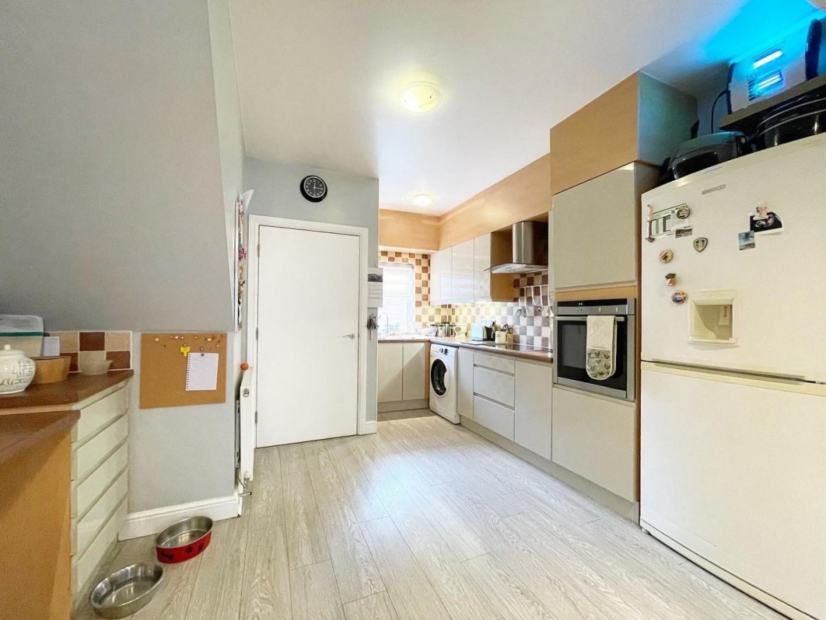 Main Street, South Hiendley, Barnsley, S72 9BU